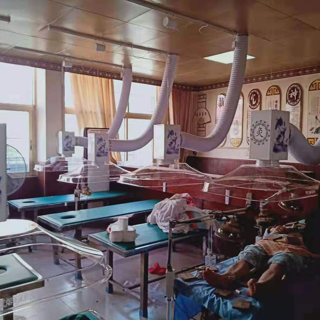 廣西醫院(華仔)專業艾灸排煙系統安裝完工